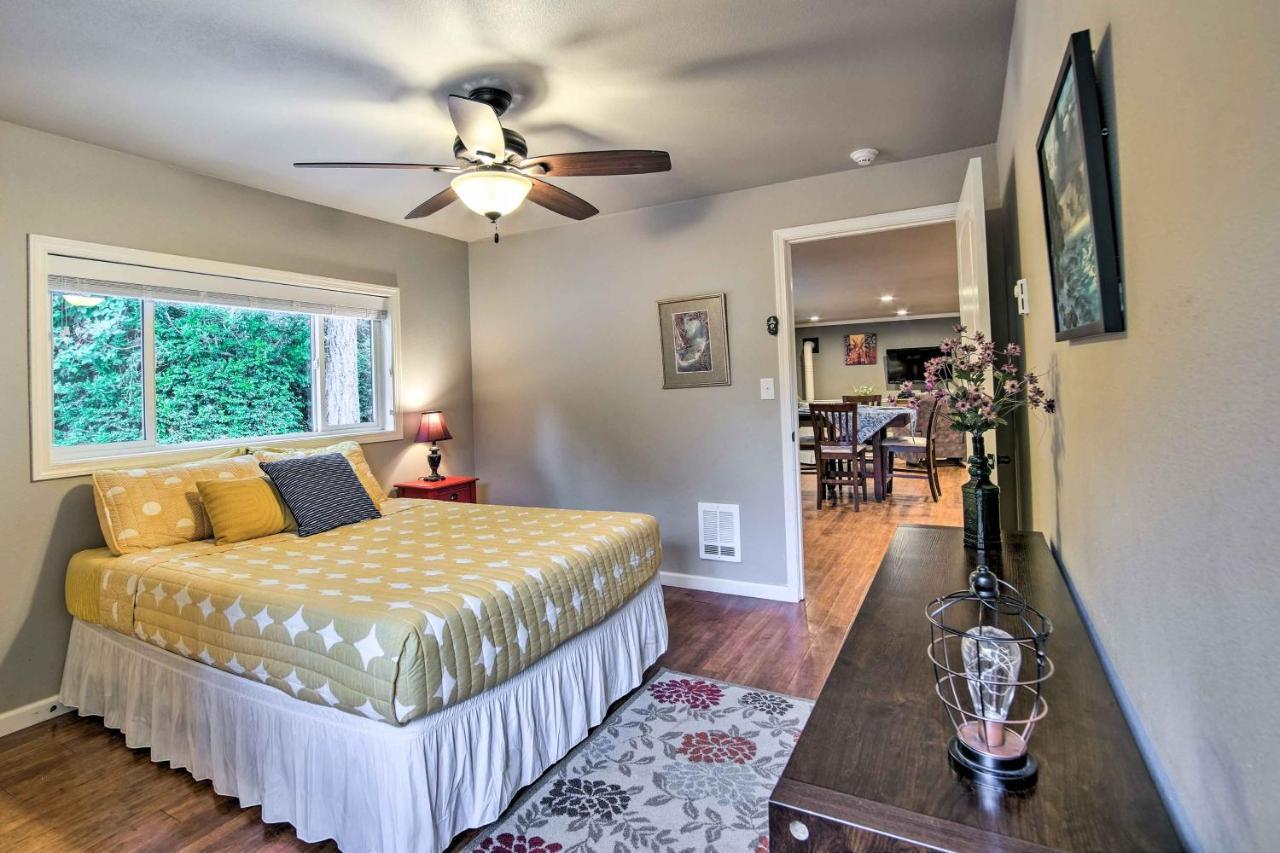 Coos Bay Retreat Less Than 2 Mi To Marina And Casino! Eksteriør billede
