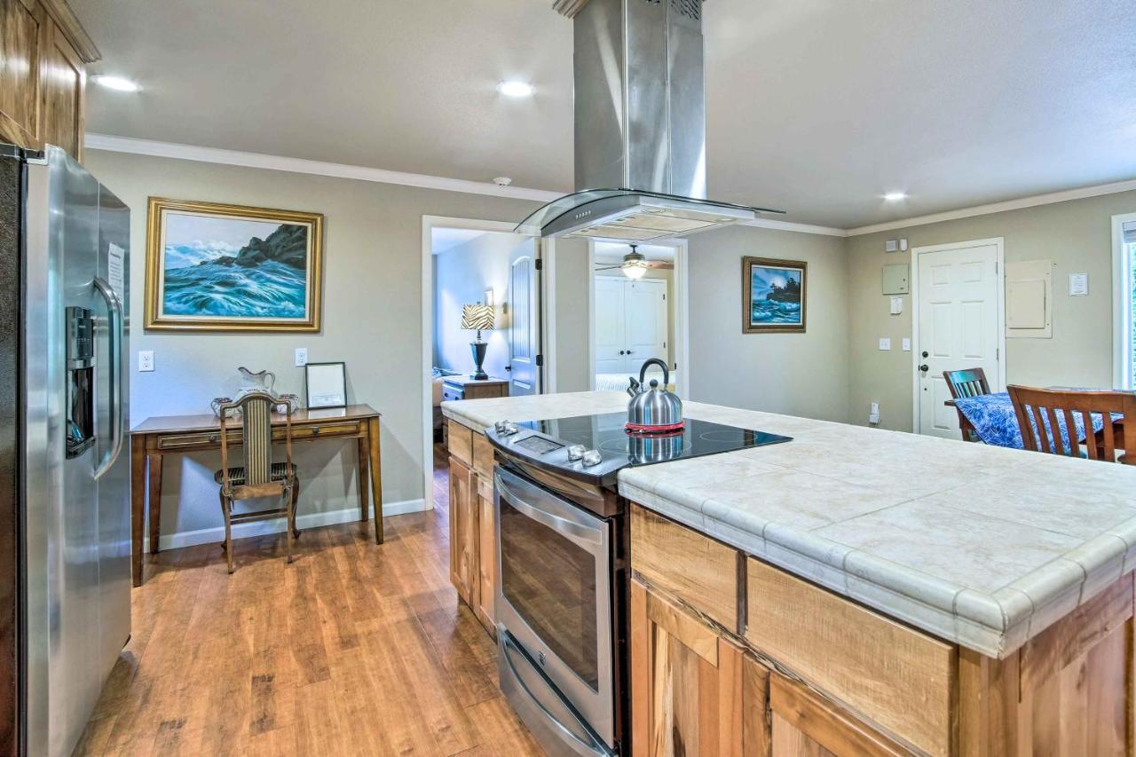 Coos Bay Retreat Less Than 2 Mi To Marina And Casino! Eksteriør billede